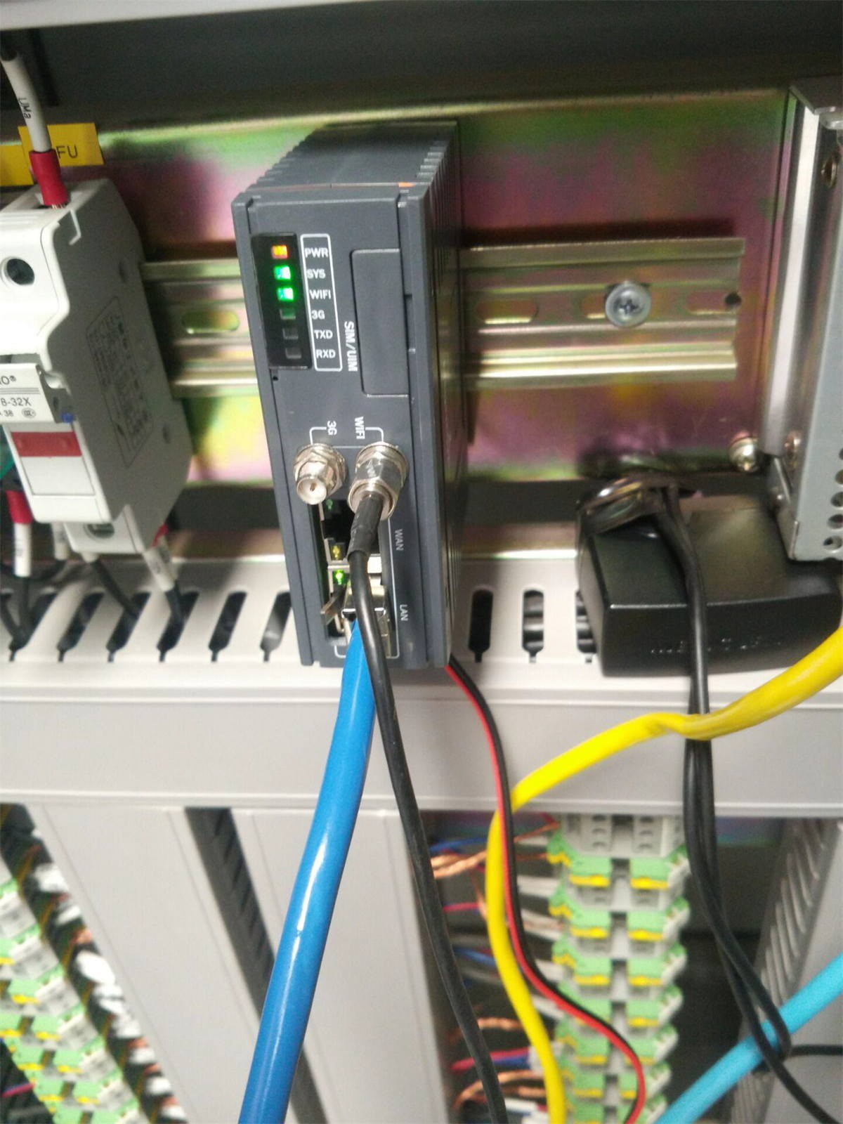 plc遠程模塊安裝現場圖